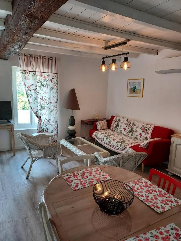 Maisonnette Saintes Kültér fotó